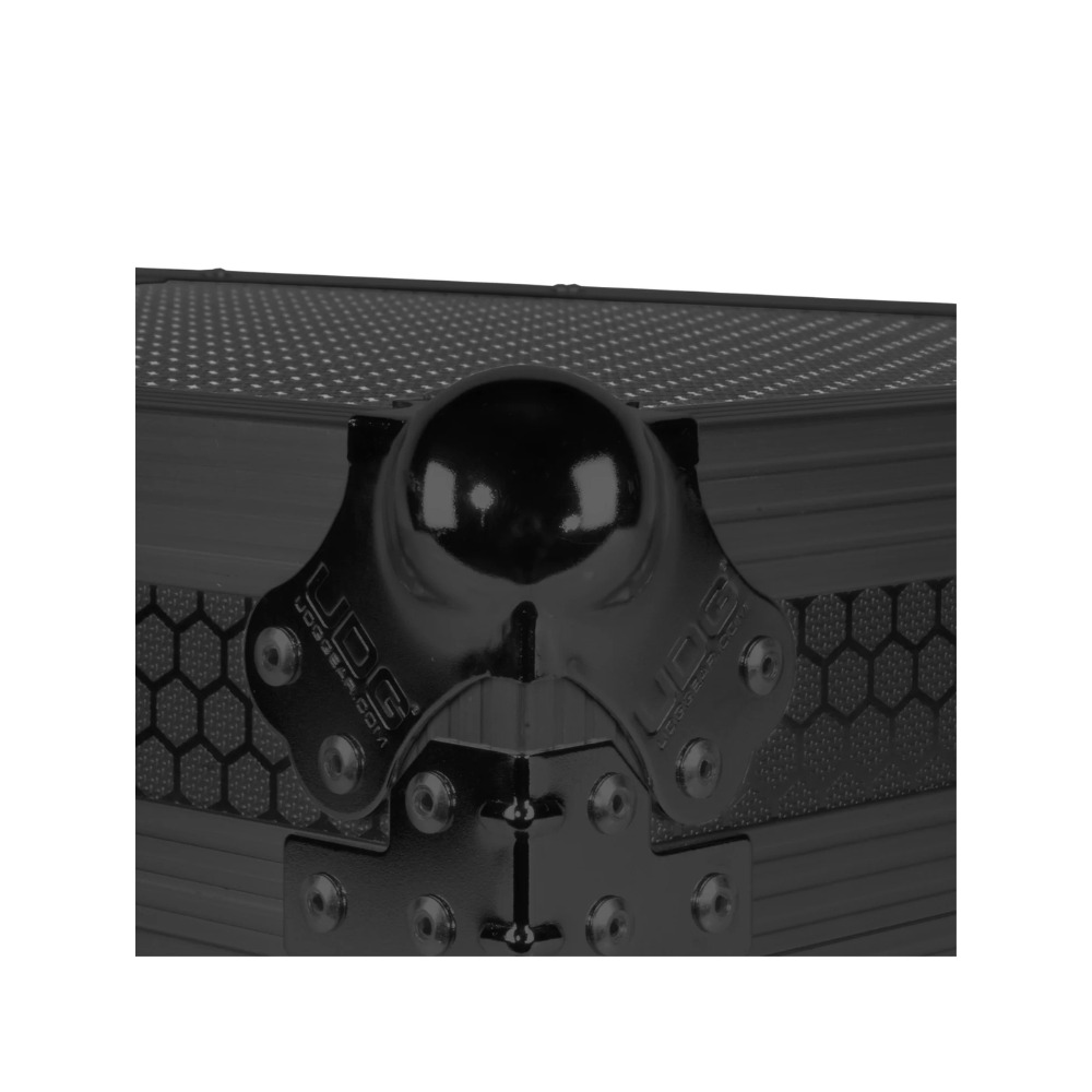 UDG Ultimate Flight Case Pioneer XDJ-RX3 (Laptop Shelf + Wheels), Black