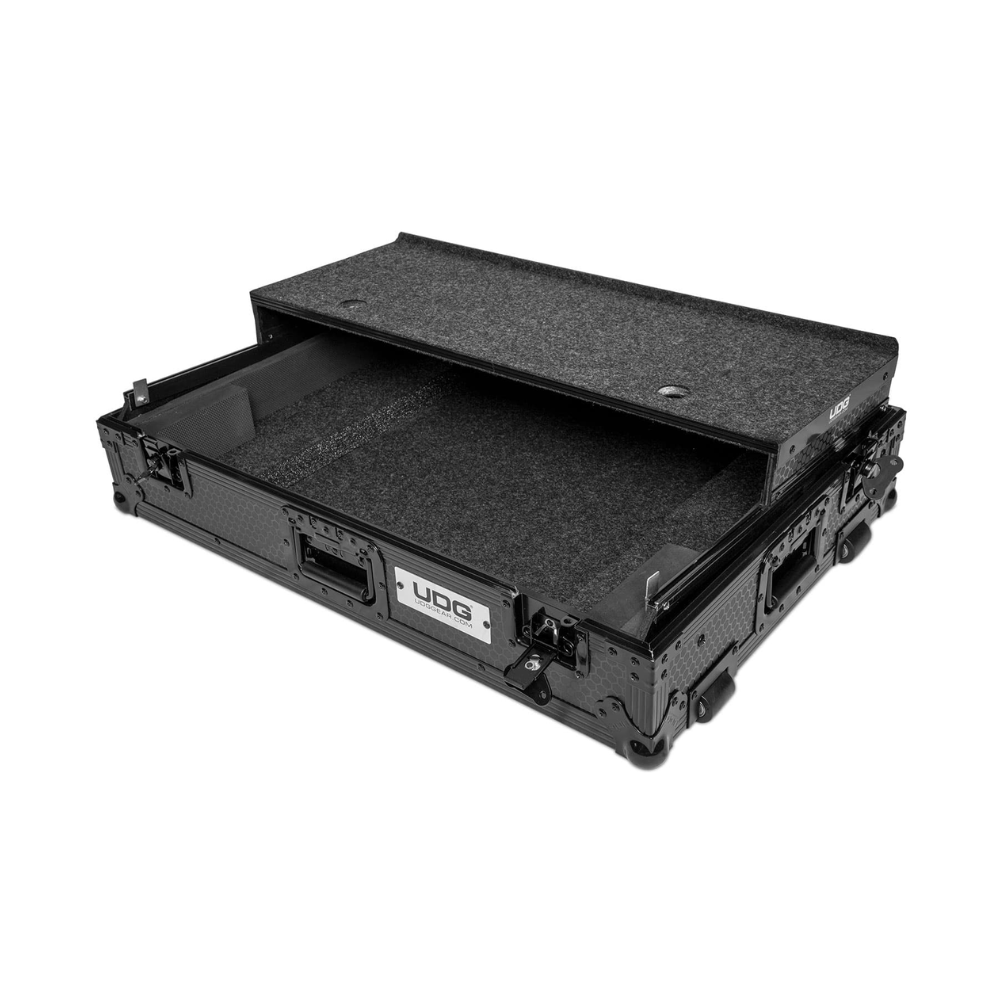 UDG Ultimate Flight Case Pioneer XDJ-RX3 (Laptop Shelf + Wheels), Black